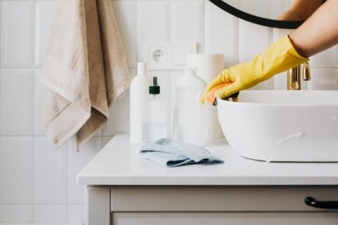 TOP 10 Best & Easiest Deep Cleaning Hacks to Get Your Bathroom Sparkling