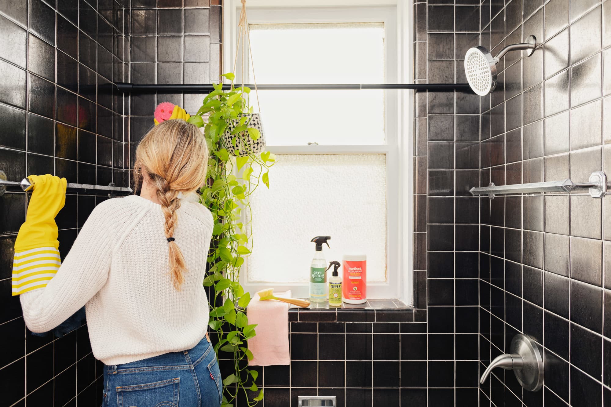 How to Clean a Bathroom: A Step-by-Step Guide | Apartment Therapy