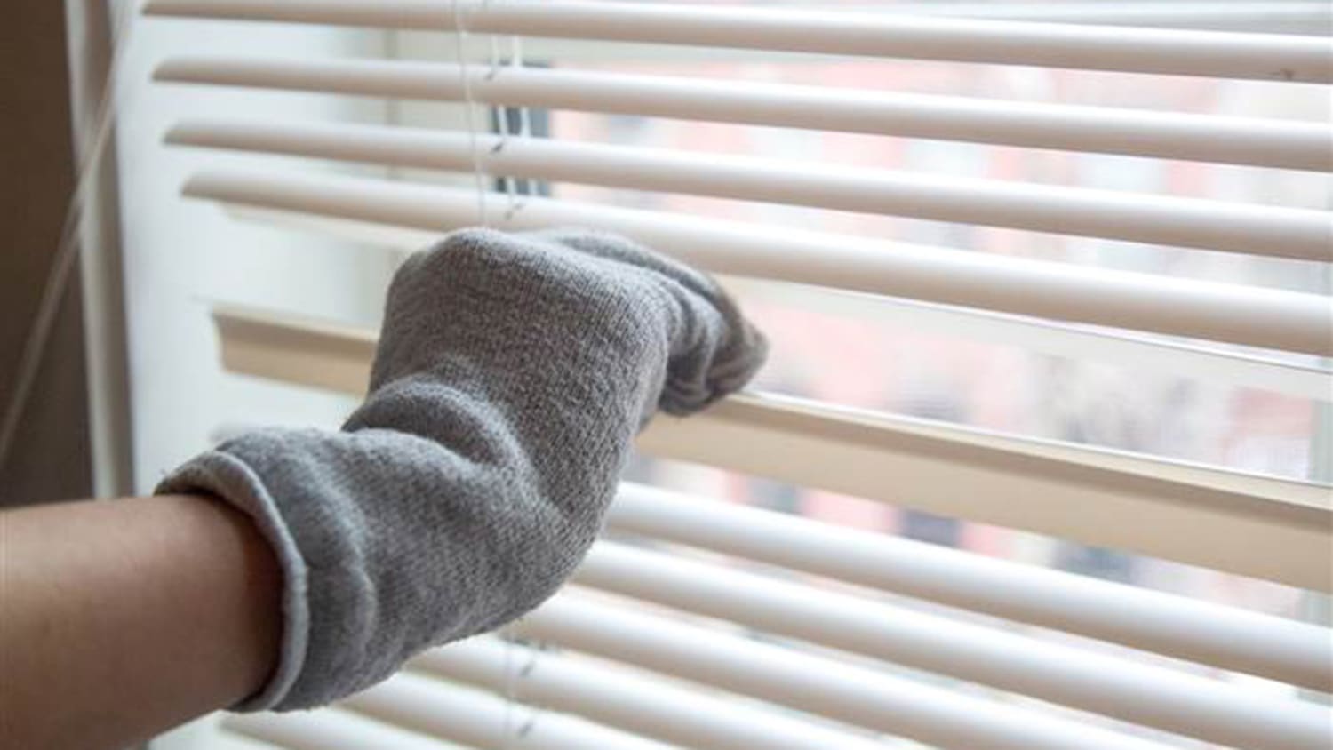How to easily clean blinds without taking them down - TODAY