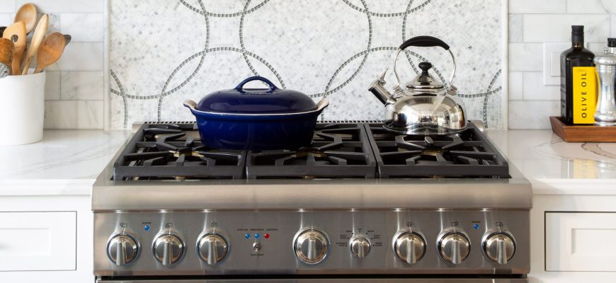 How to Clean a Gas Stove or Cooktop