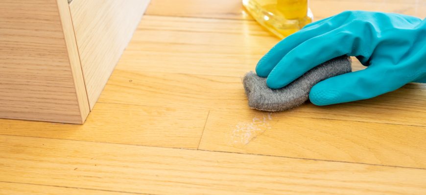 3 Ways to Clean Hardwood Floors with Vinegar