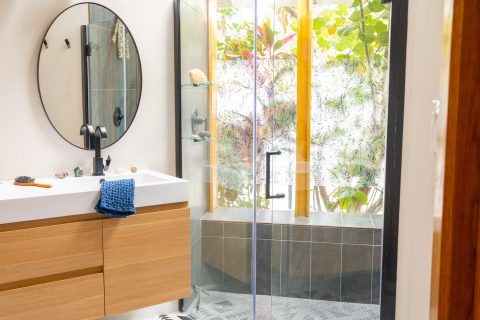 How to Clean Glass Shower Doors