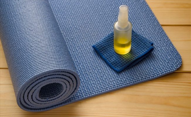 DIY Exercise Mat Spray