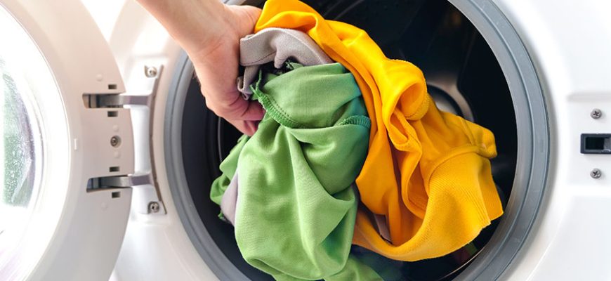 How to Remove Spots that Show Up On Laundry