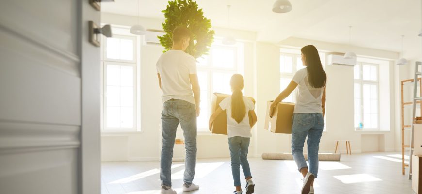 Moving Day Clean-Out: Your Essential Guide for a Smooth Transition