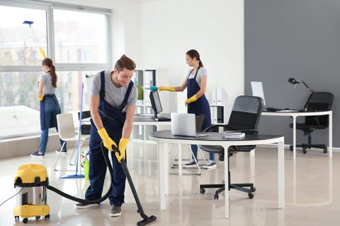 Quick And Easy Steps To Clean Your Office!