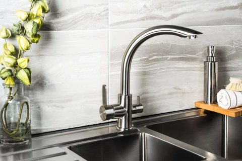 Dealing with Water Spots? Try these tips!