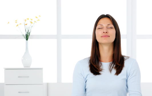 25 Easy Ways To Make Your Home Smell & feel Better - Home Cleaning