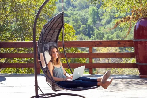 4 Reasons To Buy Hanging Eggs Chairs